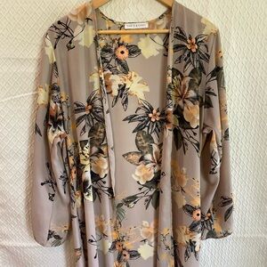 Chris & Carol Floral Kimono Open Front Cardigan - Gray/Yellow. Medium.